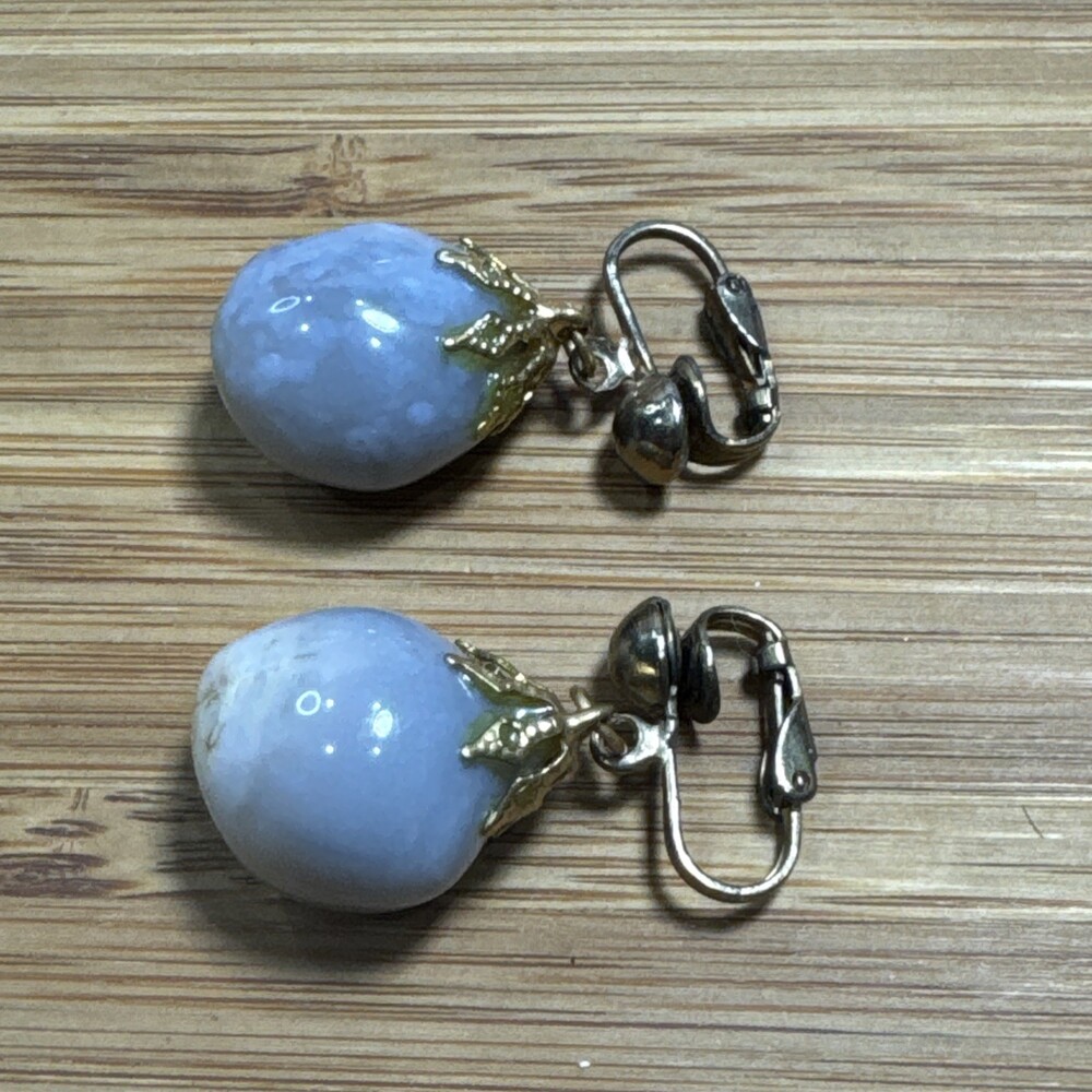Vintage 12K Gold Filled Blue Chalcedony Agate Stone Drop Clip On Earrings